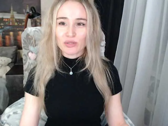 Live sex webcam photo for xyliganka777 #269246143