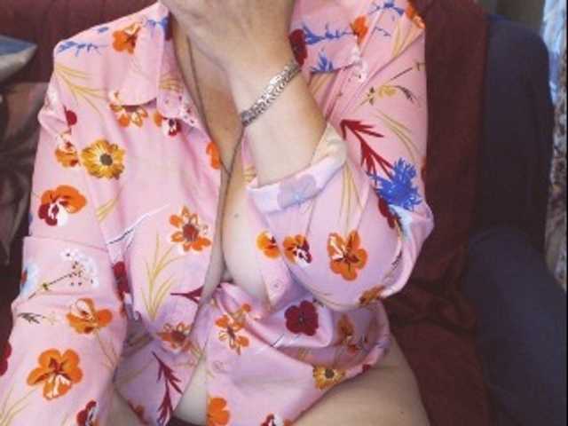 Live sex webcam photo for oksiss #269251078