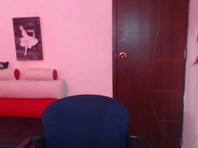 Live sex webcam photo for Coniecut #269256184