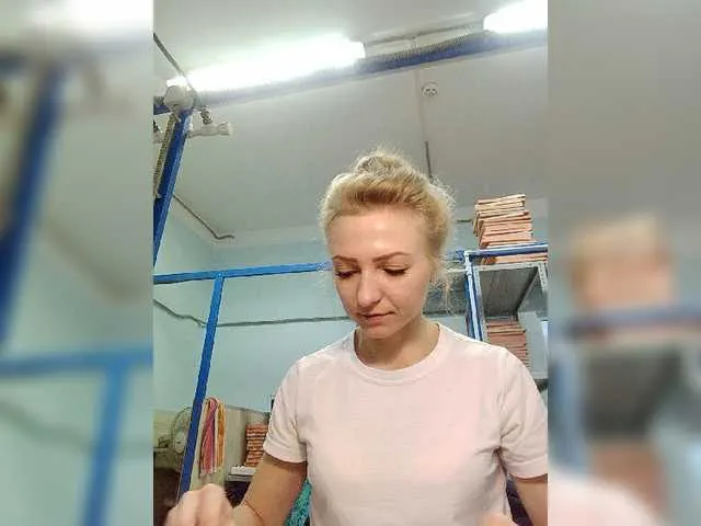 Live sex webcam photo for Anesteishen #269250945