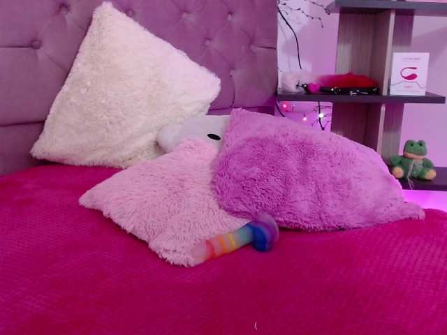 Live sex webcam photo for mermaid-princ #269247076