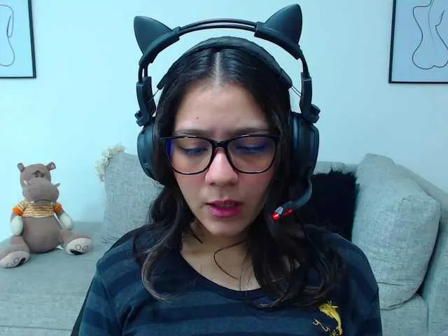 Live sex webcam photo for UBittersweet #269261420