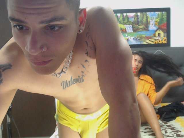 Live sex webcam photo for AngelAnMonicA #269251062