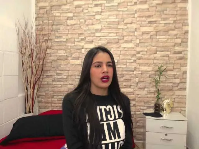 Live sex webcam photo for KiaMax #269262137