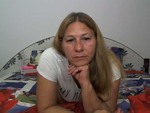 Live sex webcam photo for imola80 #269246757