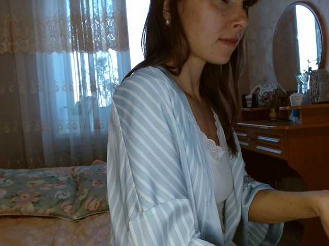 Live sex webcam photo for ElanaMorris #269260561