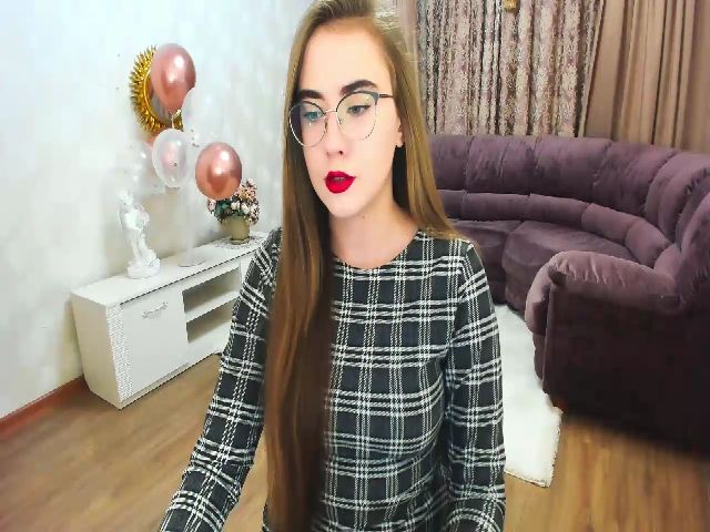 Live sex webcam photo for Auroraa__ #269262894