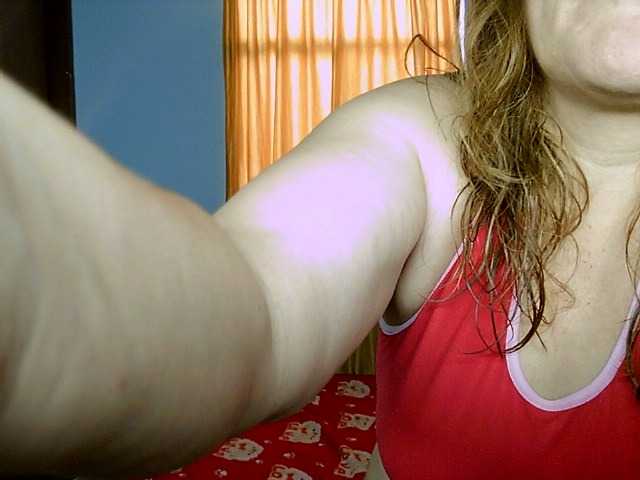 Live sex webcam photo for Britney2xxx #269255914