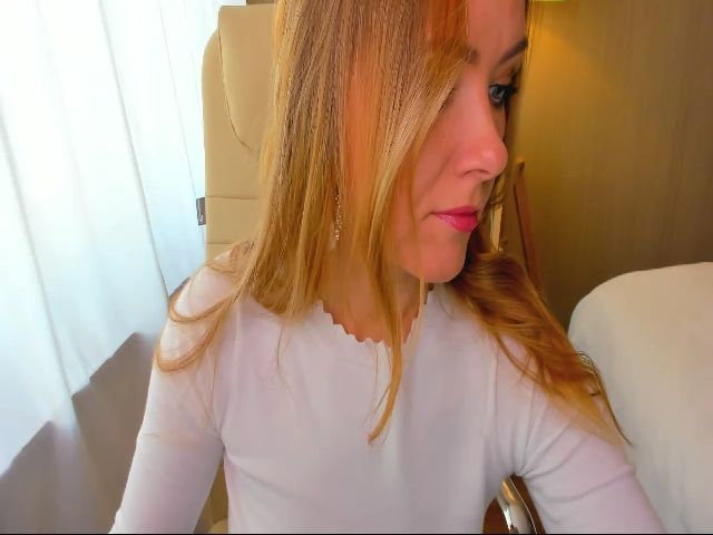 Live sex webcam photo for SharonFlower #269258068