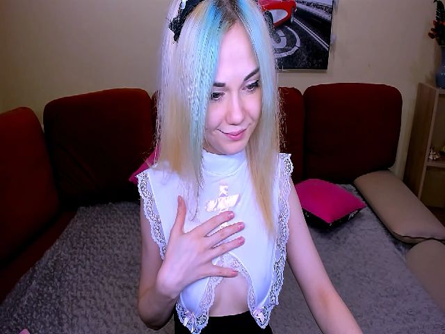 Live sex webcam photo for SashaShow #269263359