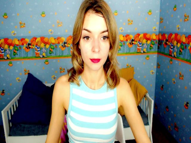 Live sex webcam photo for ELLIEFLOYD #269264633