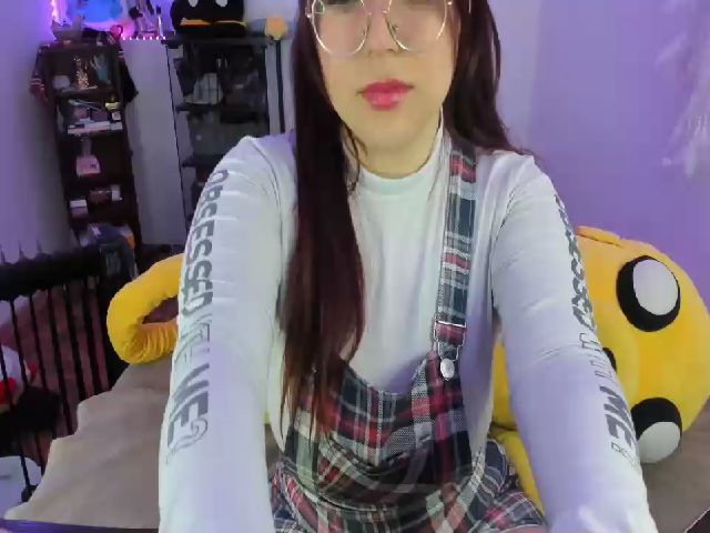 Live sex webcam photo for Evee_moonz #269248320