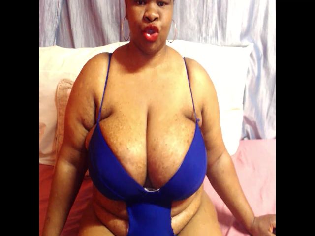 Live sex webcam photo for Sweetnozie #269252966