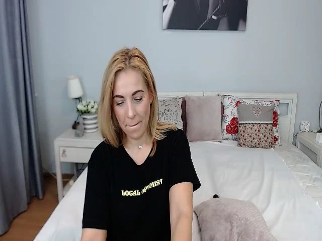 Live sex webcam photo for Layla2022 #269250600