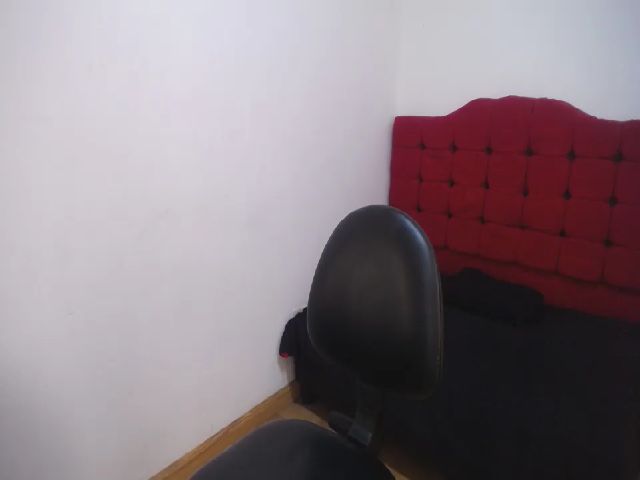 Live sex webcam photo for Britafox #269258019