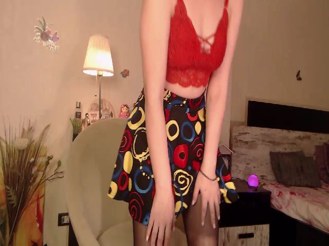 Live sex webcam photo for OzzyVal #269248240