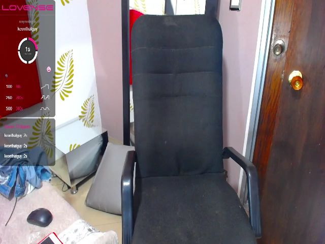 Live sex webcam photo for JadaFire1 #269262428