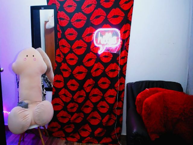 Live sex webcam photo for Dulce_doll #269249623
