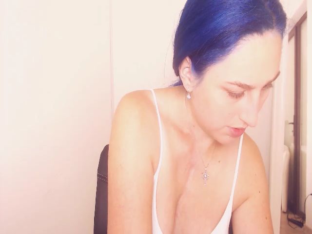 Live sex webcam photo for wetkittycum #269262914