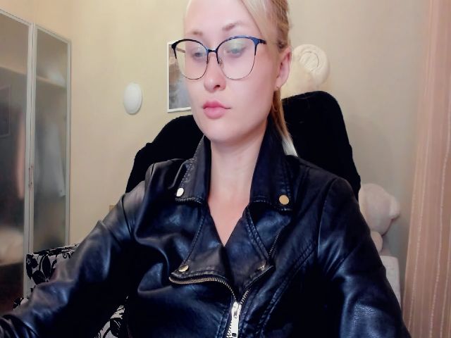 Live sex webcam photo for Mistress_Eva_ #269253416
