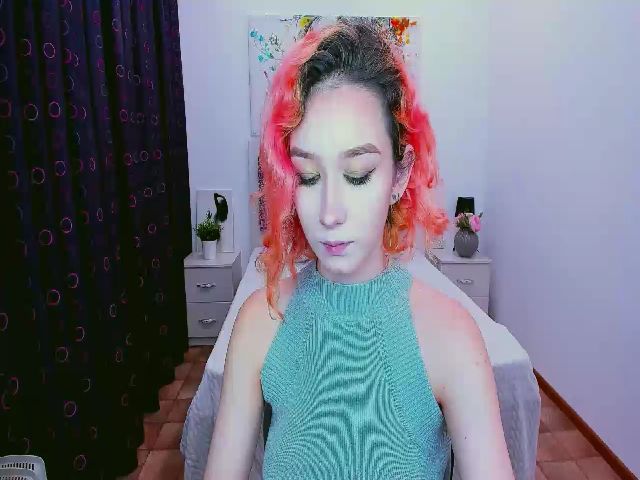 Live sex webcam photo for FionaClassy #269257880