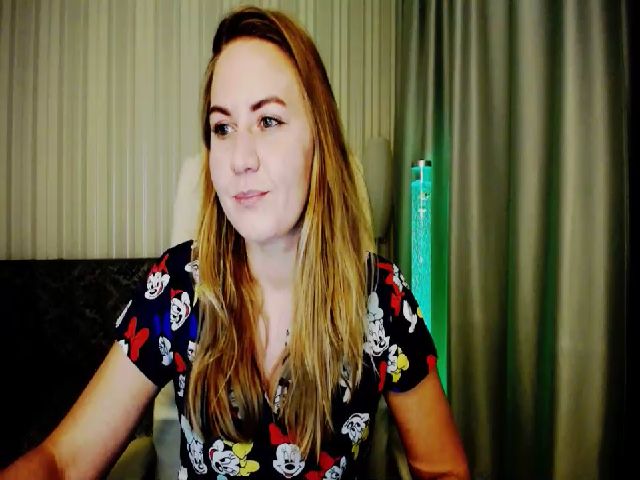 Live sex webcam photo for CintyCat #269259273