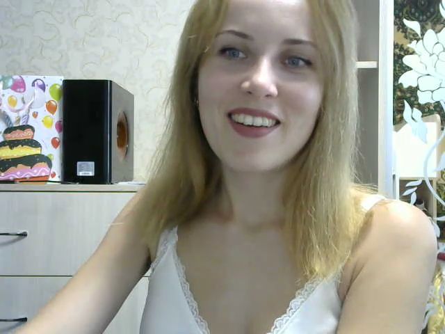 Live sex webcam photo for TrisMery #269253172