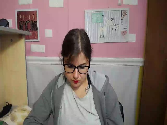 Live sex webcam photo for MonLais #269253759