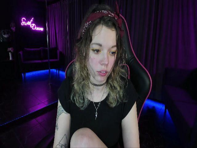 Live sex webcam photo for ClancyOsborne #269264072
