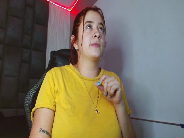 Live sex webcam photo for Kittyblondeex #269249894