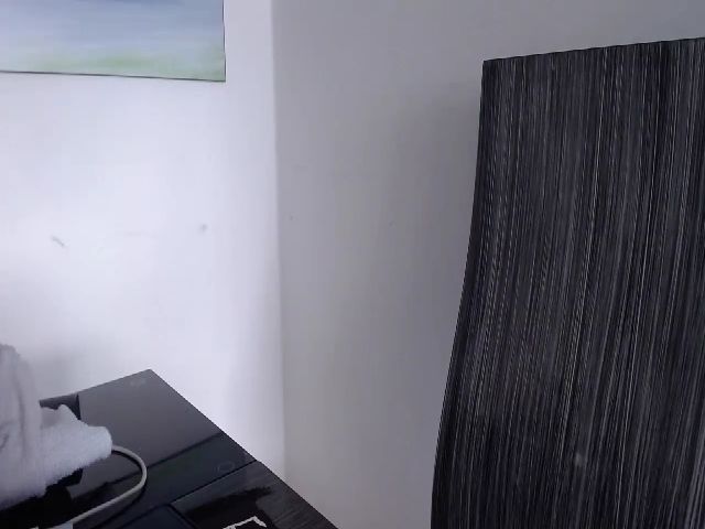 Live sex webcam photo for Emily_esp #269262845