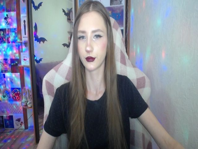 Live sex webcam photo for M00T4B0R #269257039