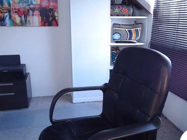 Live sex webcam photo for tiffanygolld #269261714