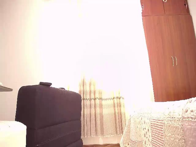 Live sex webcam photo for SEXXYASS_69 #269260901