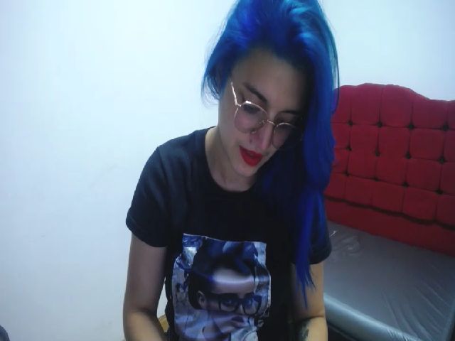 Live sex webcam photo for Carolinforbes #269249083