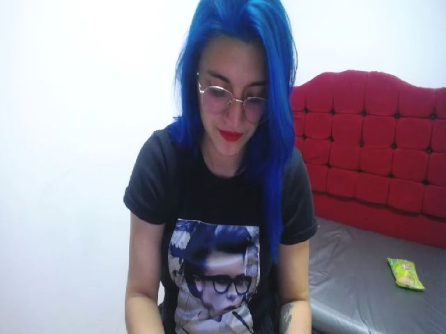 Live sex webcam photo for Carolinforbes #269249725