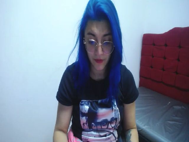 Live sex webcam photo for Carolinforbes #269254144