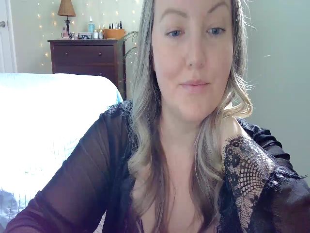 Live sex webcam photo for SexiiSecret #269257326