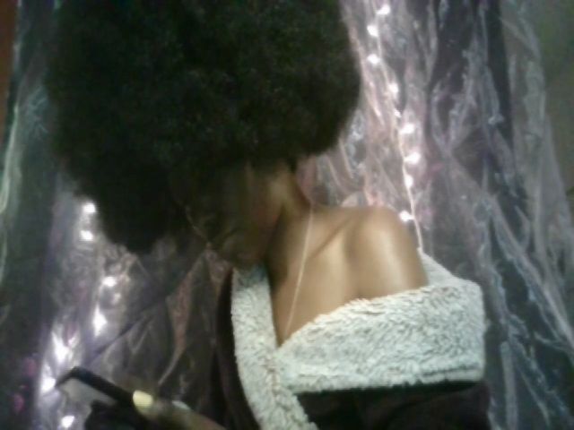 Live sex webcam photo for Ebony_876 #269249683