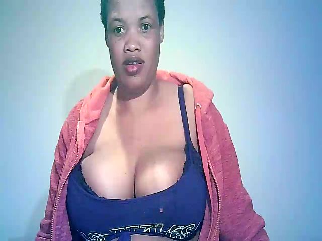 Live sex webcam photo for Crazygalx #269264719