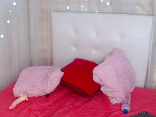 Live sex webcam photo for Eva-Max #269280738