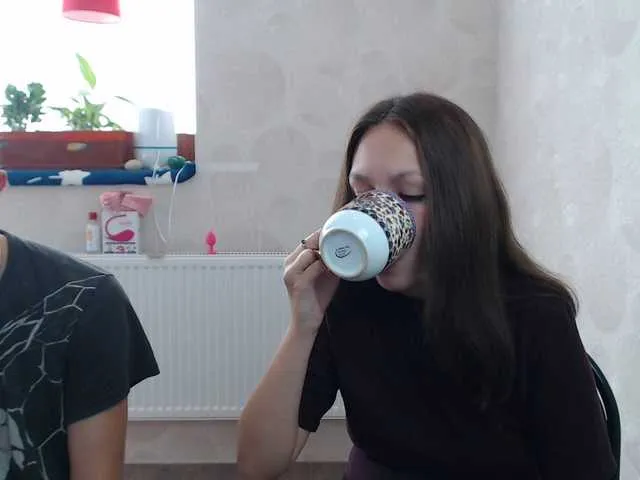 Live sex webcam photo for GreatCouple1 #269270613