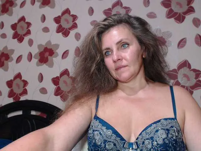 Live sex webcam photo for -Alyonushka- #269279835