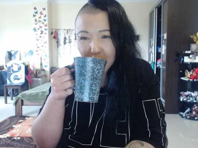 Live sex webcam photo for BlackCatxx #269275223