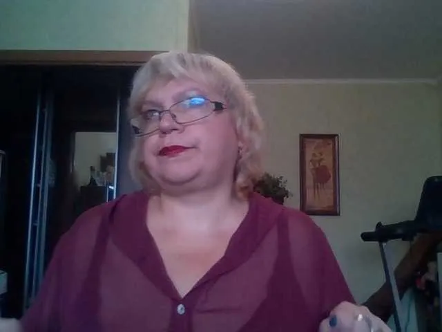 Live sex webcam photo for LOLA88888 #269275693