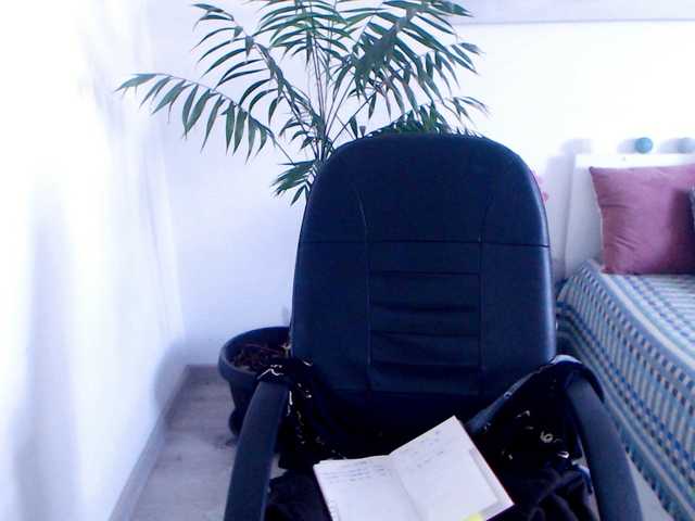 Live sex webcam photo for MayaRein #269275817