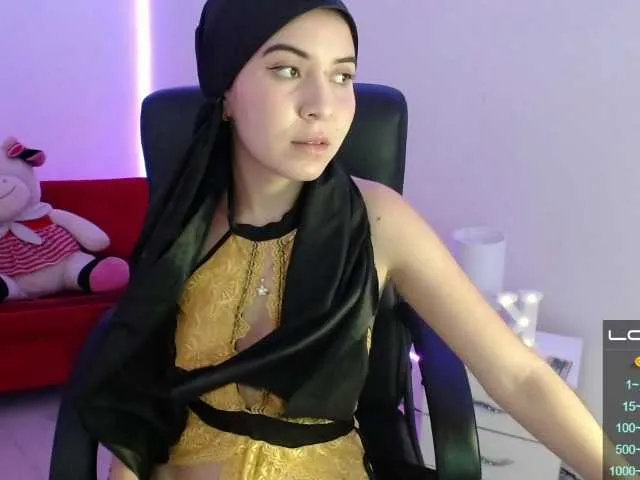 Live sex webcam photo for kalilaassad #269279957