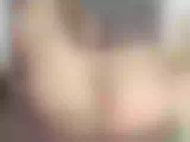 Live sex webcam photo for zara-blonde #269266408