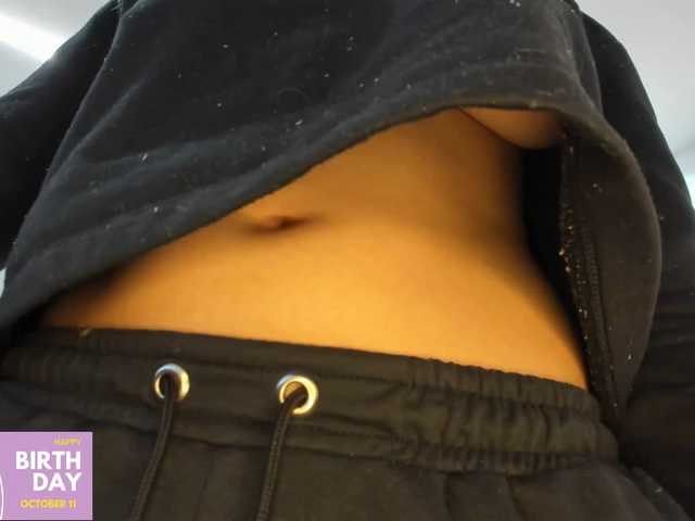 Live sex webcam photo for Charlotte-mwc #269275780