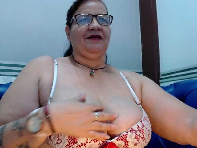 Live sex webcam photo for LauraRiley #269280498